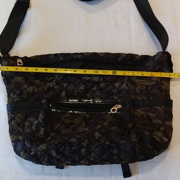 Camouflage Shoulder Bag - Picture 10 of 12